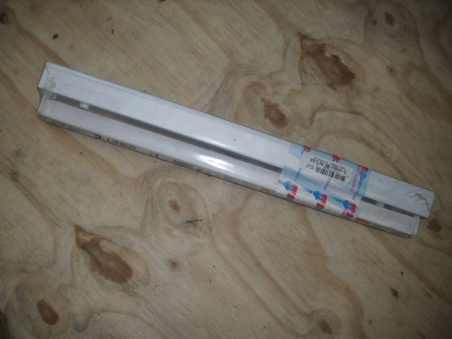 Tl armatuur 62cm + Lamp 18W  (meer electro )